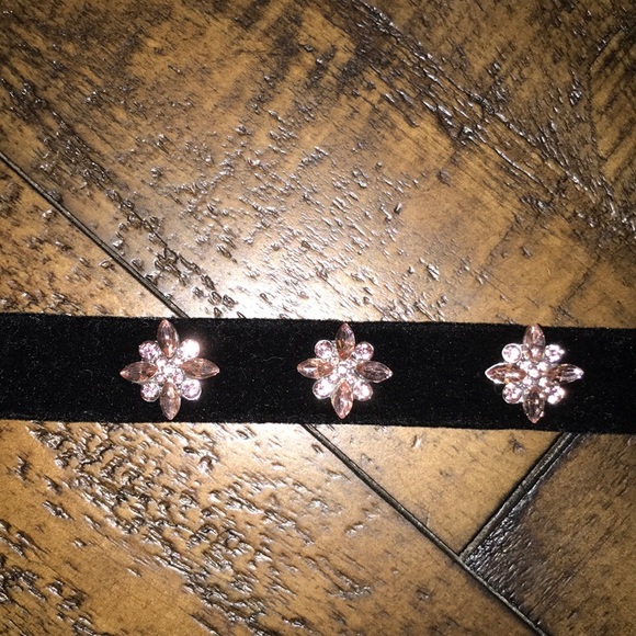 Black Rhinestone Choker - Picture 2 of 2